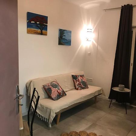 Апартаменти Nout Ti Kaz Le Bains L'Etang-Sale Екстер'єр фото